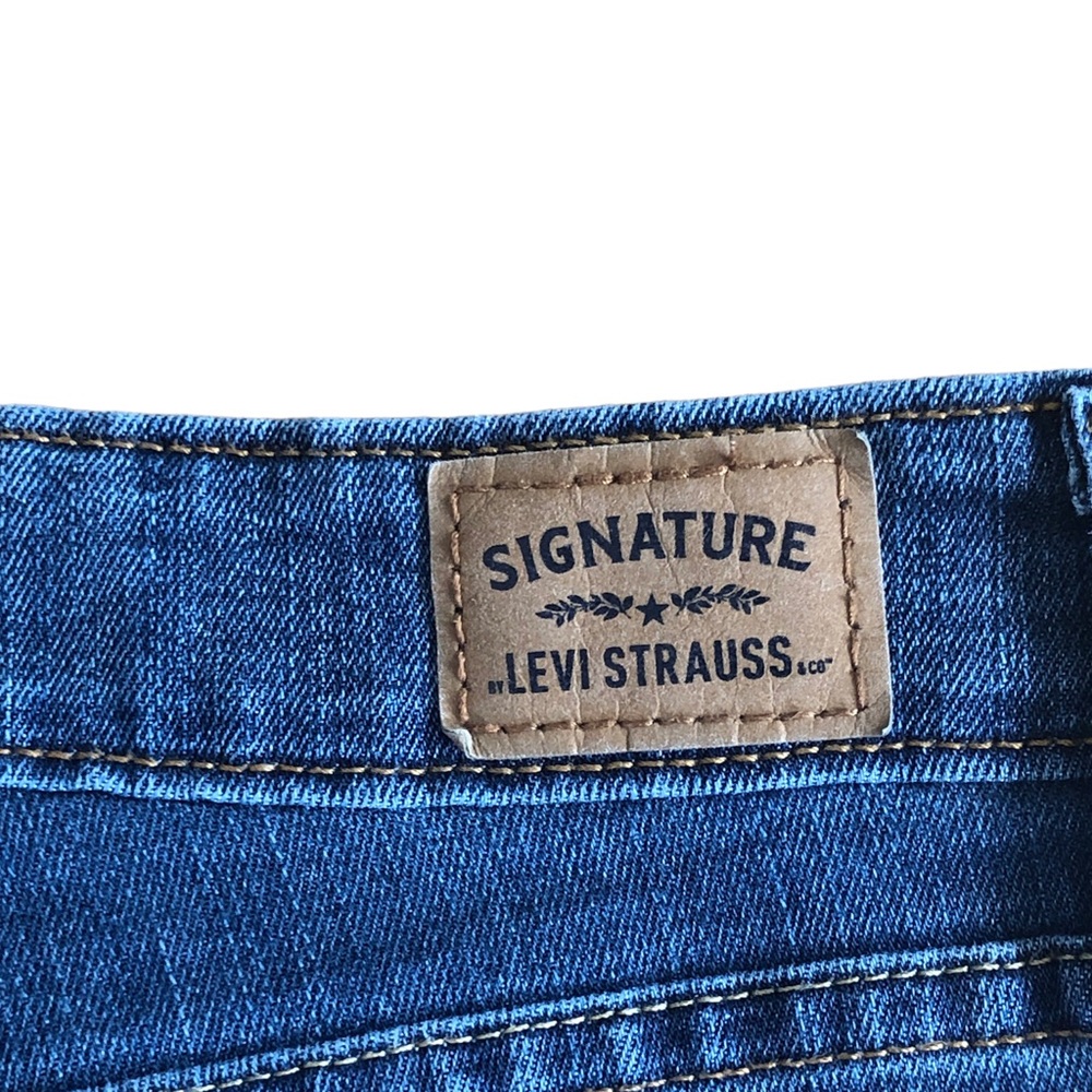 Levi’s Levi Strauss Mid-rise Boyfriend Dark Wash Distressed Denim Jeans - Picture 5 of 7